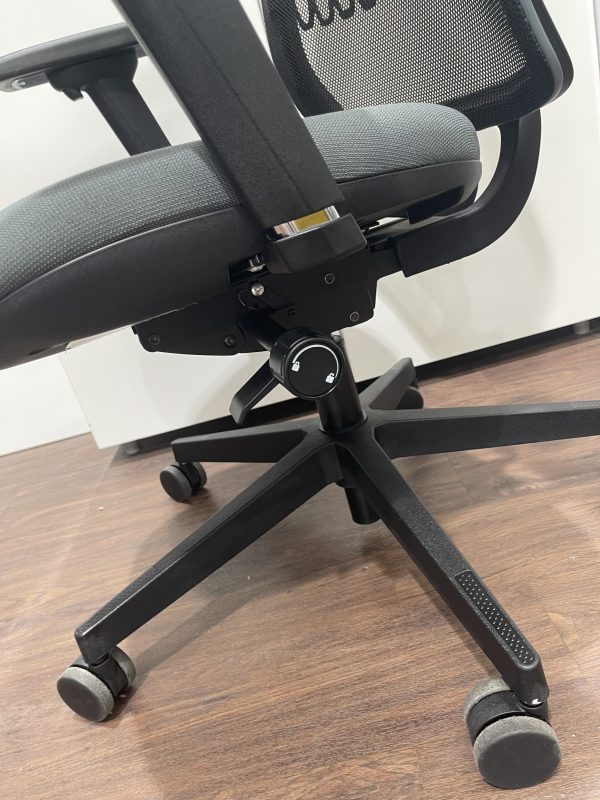 Fast Track -Delta Mesh Office Chair with integral lumbar support - Grey Seat Pad - Image 5