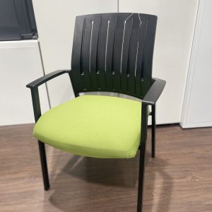 Fast Track - Ronnie Plastic Back meeting Chair - Black Seat Pad