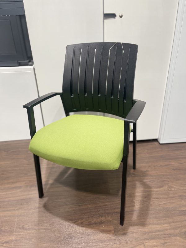 Fast Track - Ronnie Plastic Back meeting Chair - Black Seat Pad